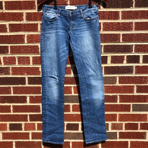 Buy 2 Get 1 Free: Abercrombie Jeans - Picture 1 of 2